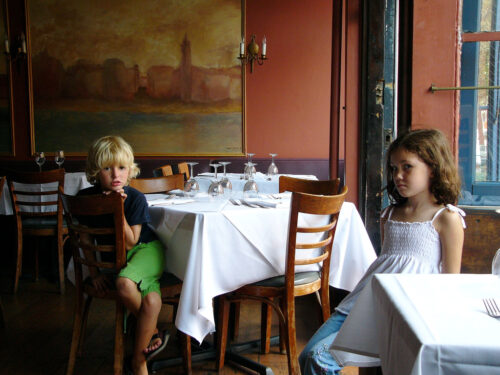 Restauracje - strefy wolne od dzieci? /fot. George Hackett