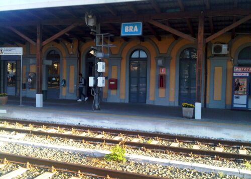 Dworzec, Bra